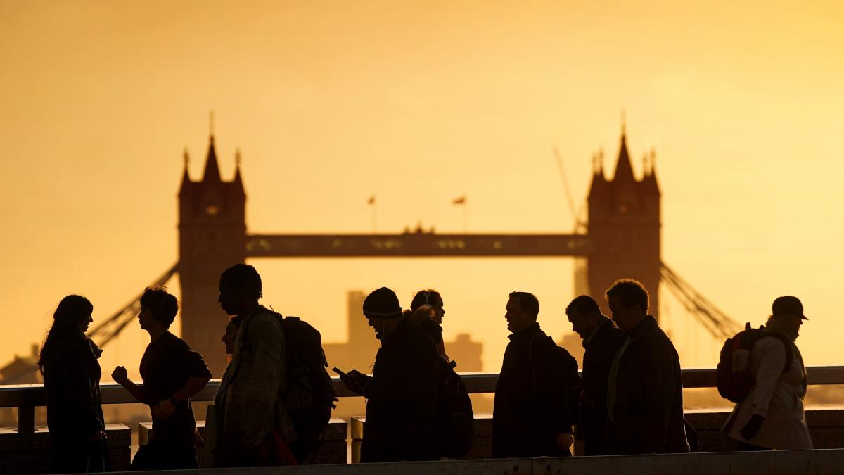 Official data shows growth in UK economy for February