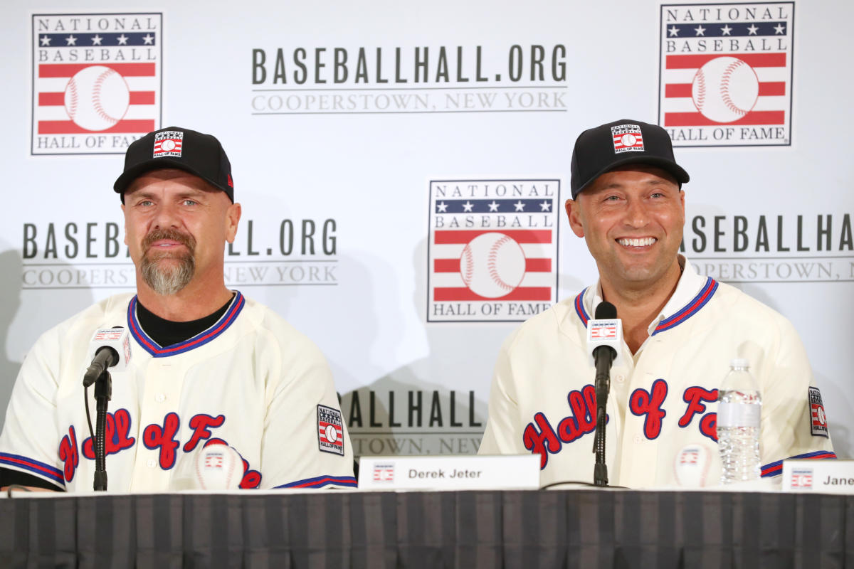 Larry Walker on HOF plaque, 01/25/2021