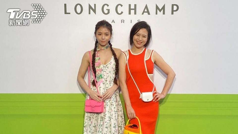 女星劉品言與宋芸樺出席「Longchamp 2023 春夏系列新品預覽會」。（圖／廖福生攝）