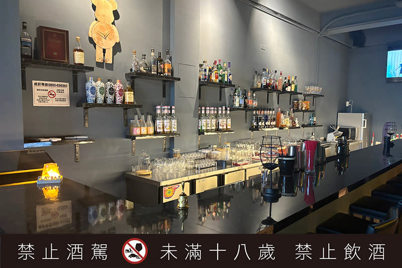 由Play bar 玩吧·小琉球酒吧提供