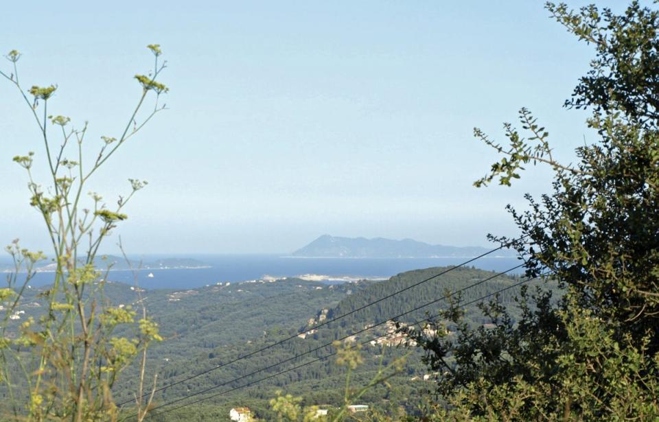 A landscape photo showing the Greek islands of Mathraki and Othoni (Filippos Parginos  / Wikimedia Commons)