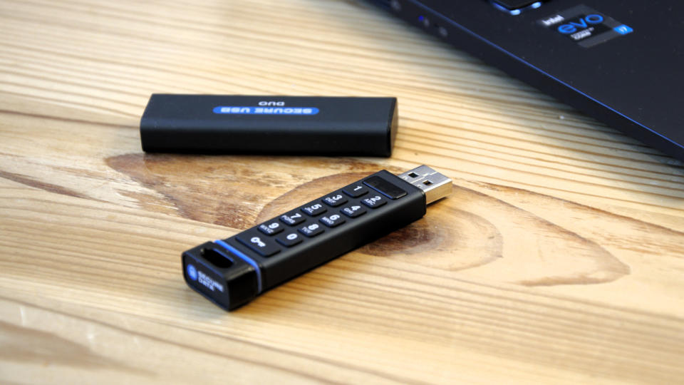 SecureData SecureUSB Duo