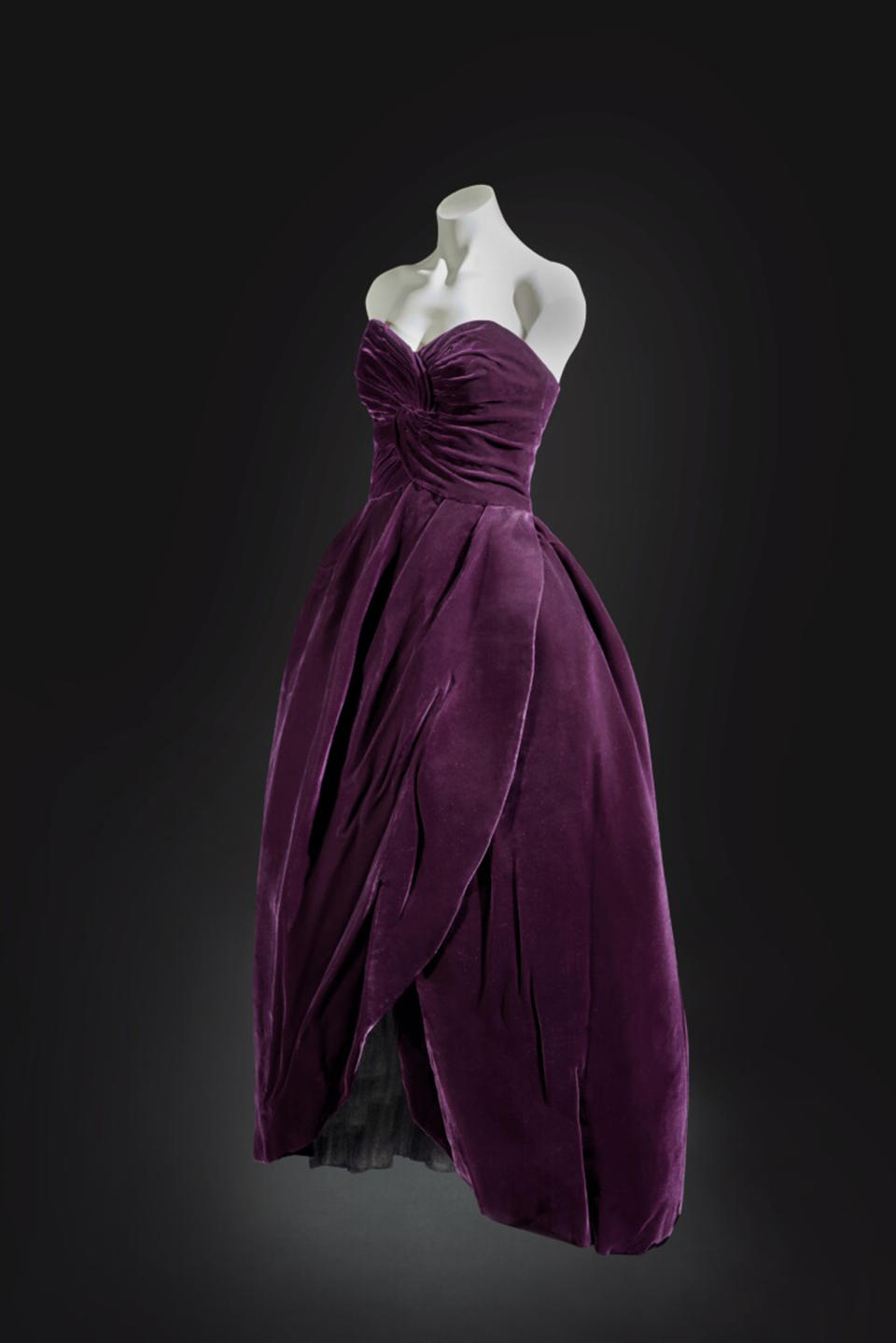 Princess Diana's gown was included in Victor Edelstein's Autumn 1989 collection. (Sotheby's)