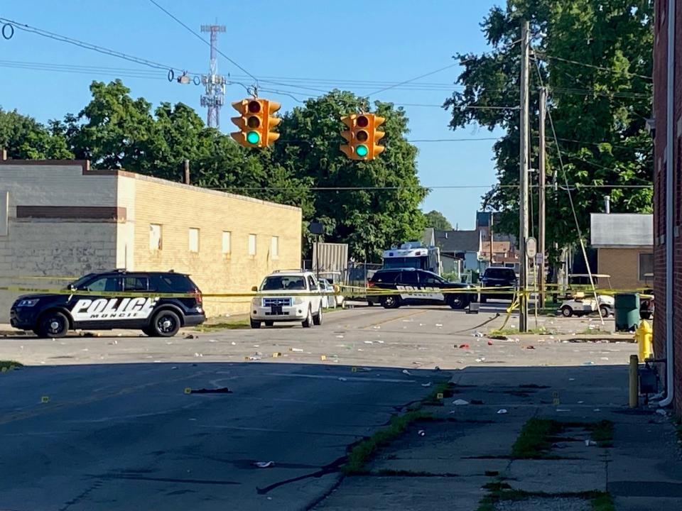 Muncie police on Sunday morning remained at the scene of a shooting, at Willard and Hackley streets, reported about 1:15 a.m. that saw one man killed and several other victims wounded.