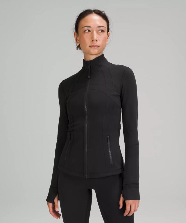 According to TikTok, This Lululemon Jacket Gives Your Body a BBL Sans  Surgery