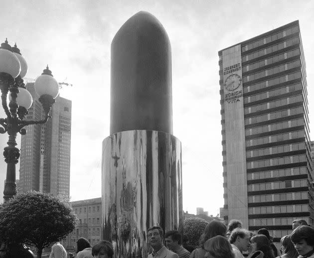 Le gigantesque rouge à lèvre construit par Claes Oldenburg.