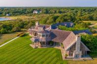 <p>La maison achetée par Barack et Michelle Obama sur Martha's Vineyard.</p>