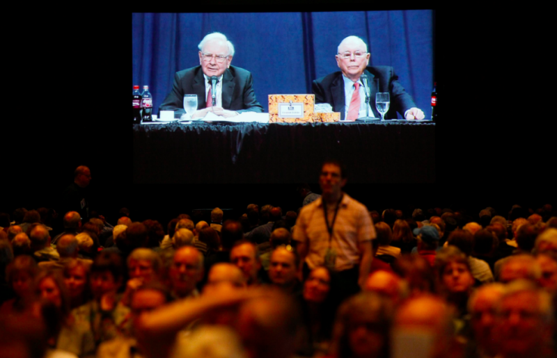 Buffett y Munger han criticado las tarifas que los gestores de fondos les cobran a los inversores.