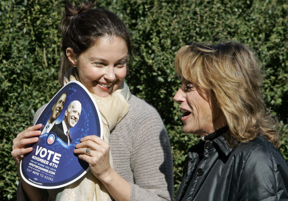 FILE - Actress Ashley Judd, left, talks with Valerie Biden Owens, sister of Democratic vice presidential candidate, Sen. Joe Biden, D-Del., during a Women For Obama event in Chapel Hill, N.C., Oct. 30, 2008. Judd is adding her voice to calls for President Joe Biden to step aside from the presidential race following his performance in last month's debate. Judd wrote in an opinion piece for USA Today on Friday, July 12, 2024 that she worries the Democrat could lose to Republican Donald Trump in November. Judd did not suggest a replacement for Biden. (AP Photo/Gerry Broome, File)