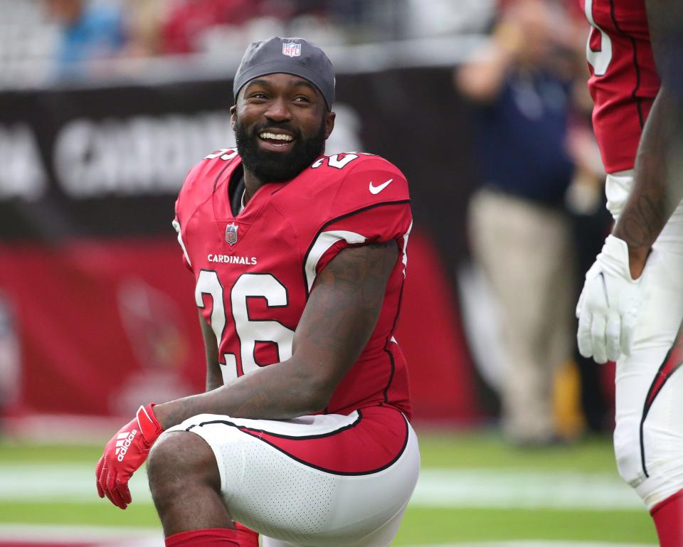 Nov 14, 2021; Glendale, AZ, USA;  Arizona Cardinals running back Eno Benjamin (26) prepares to play against the Carolina Panthers at State Farm Stadium. Mandatory Credit: Michael Chow-Arizona Republic