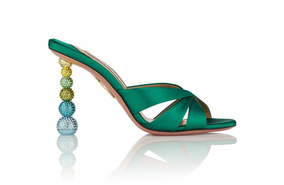 Emerald green evening mule for fall ’24