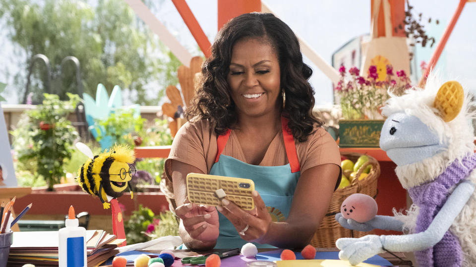 Michelle Obama, with Busy, Mochi and Waffles in the Netflix educational series about healthy food, 