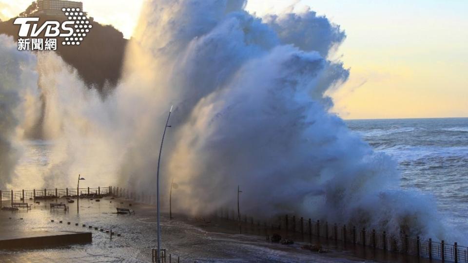 艾瑞預言海嘯將重創美國西部海岸。（示意圖／Shutterstock達志影像）