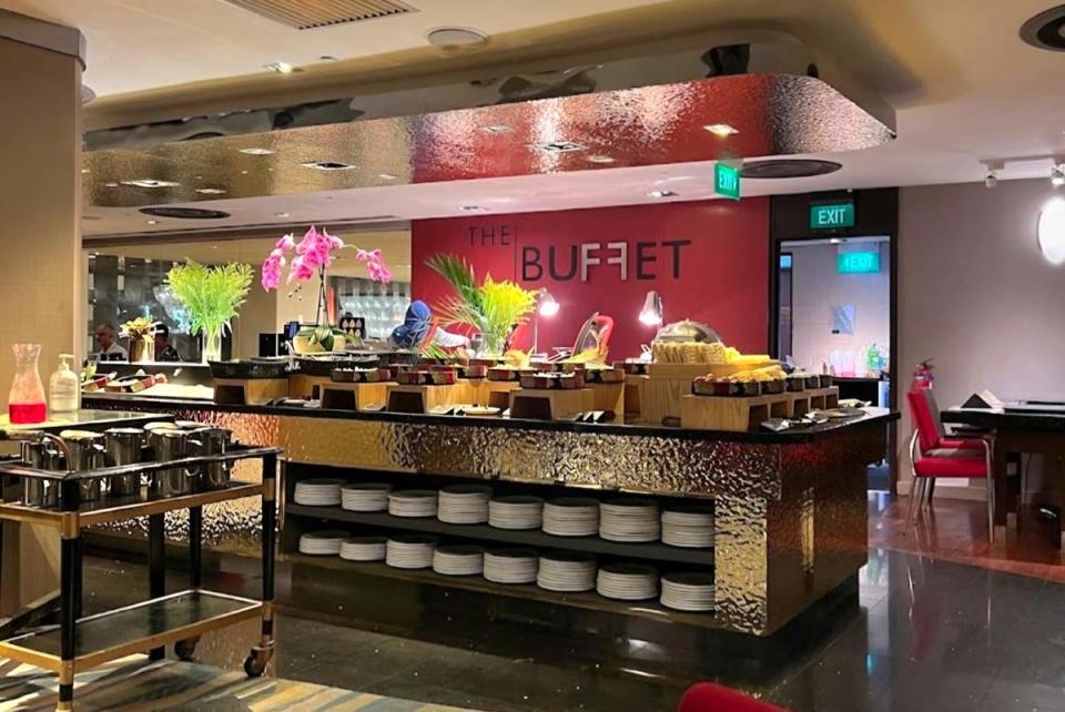 halal buffets - the buffet ambience