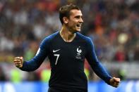 <p>Antoine Griezmann peut être fier de lui, il vient de délivrer une passe décisive pour l’ouverture du score des Bleus. </p>