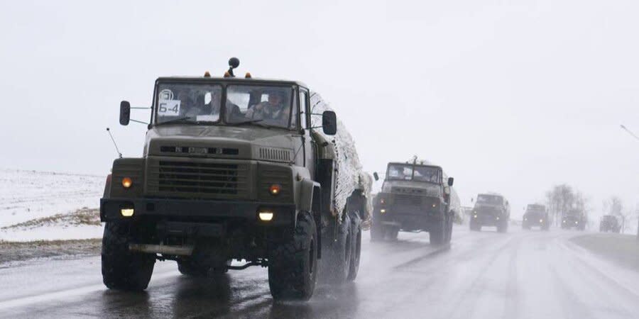 Columns of military equipment left Minsk for the border with Lithuania