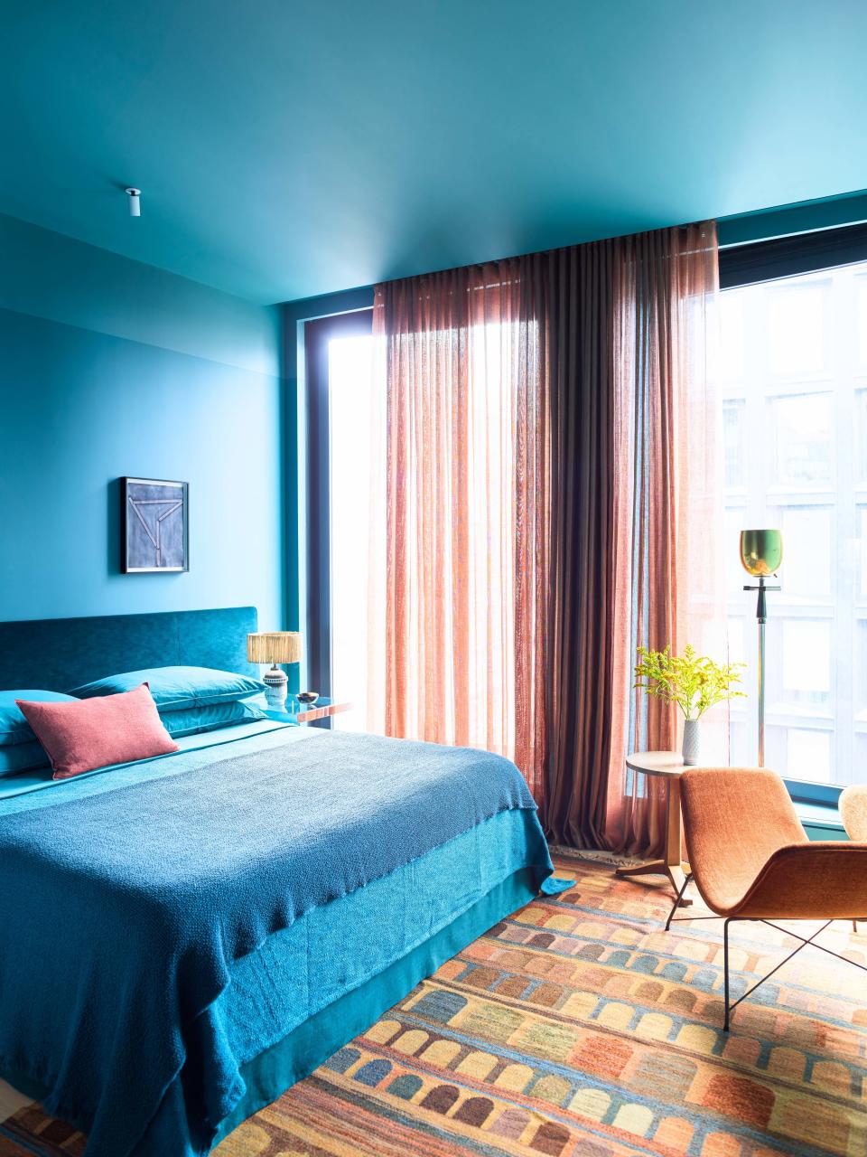 Neal Beckstedt Uses Color to Rev Up a Manhattan Pied-à-Terre