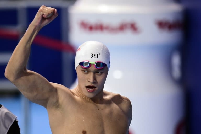 China's Sun Yang celebrates winning men's 400m freestyle final at World Championships in Kazan on August 2, 2015