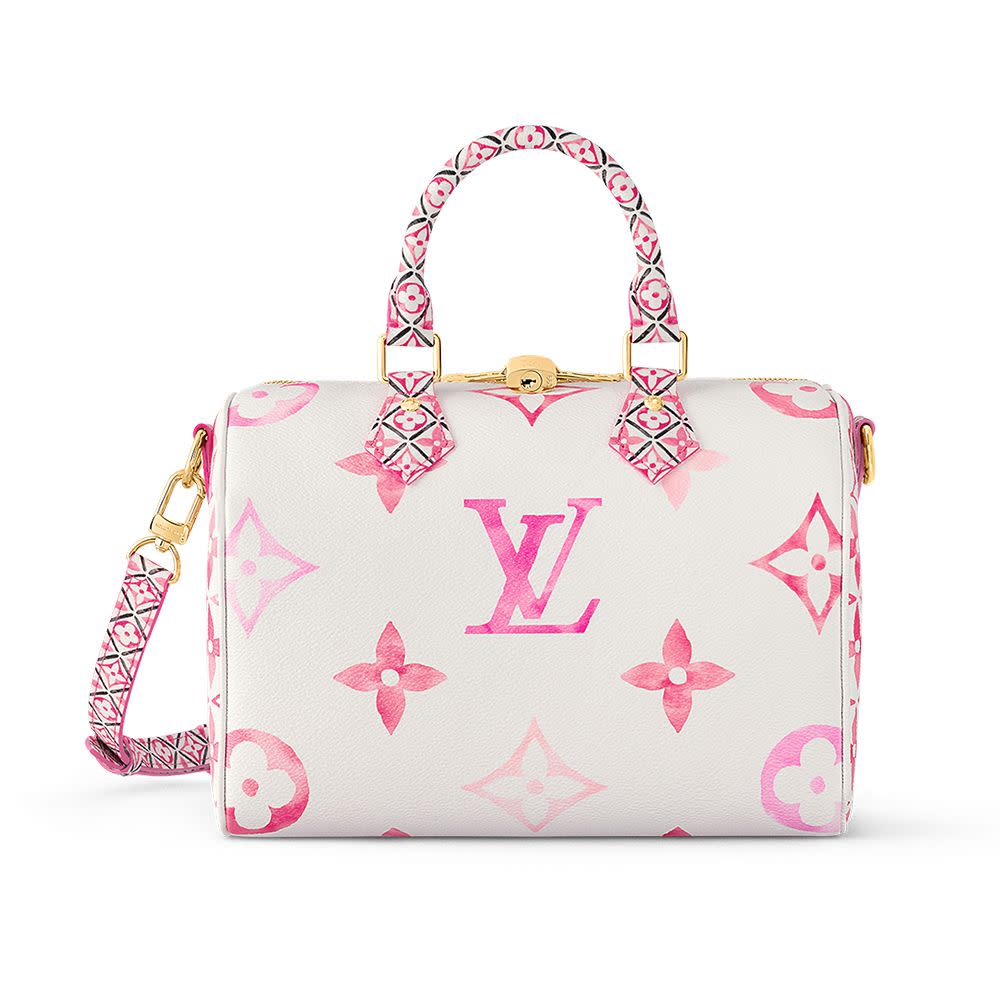 <p><a href="https://us.louisvuitton.com/eng-us/products/speedy-bandouliere-25-nvprod4400144v/M23073" rel="nofollow noopener" target="_blank" data-ylk="slk:Shop Now;elm:context_link;itc:0;sec:content-canvas" class="link rapid-noclick-resp">Shop Now</a></p><p>Speedy Bandoulière 25</p><p>louisvuitton.com</p><p>$2290.00</p>