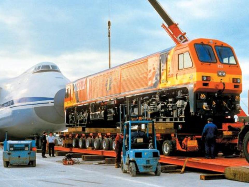 The train an An-124 carried in 1994.