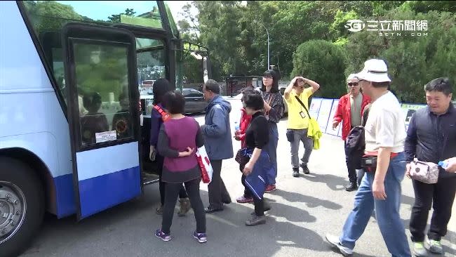 習近平禮遇馬英九，拋一句「樂見大陸民眾多去祖國寶島看一看」，今航空、觀光股大漲。（圖／資料畫面）