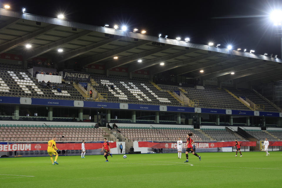 Bélgica y Serbia se enfrentan a puerta cerrada en un partido amistoso en Leuven, el miércoles 15 de noviembre de 2023 (AP Foto/Geert Vanden Wijngaert)