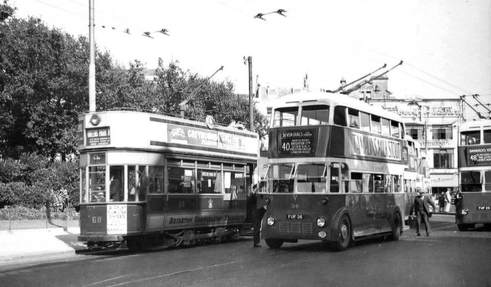 Der Argus: Ein Straßenbahn- und Oberleitungsbus von Brighton aus dem Jahr 1939