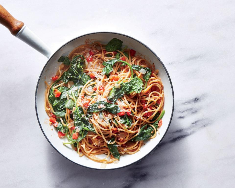 5. One-Pot Pasta with Spinach and Tomatoes