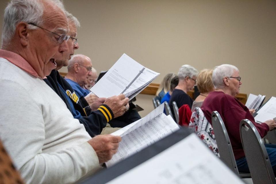 The Cleveland County Choral Society is preparing for its Christmas concerts.