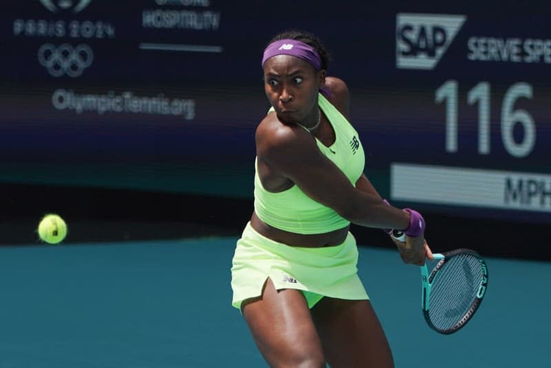 US tennis player Coco Gauff in action against France's Oceane Dodin during their women's singles round of 32 match of the 2024 Miami Open tennis tournament at the Hard Rock Stadium. Debby Wong/Zuma Press/dpa