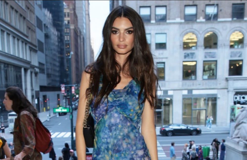 Emily Ratajkowski attends Marc Jacobs Fall July 2022 - Getty