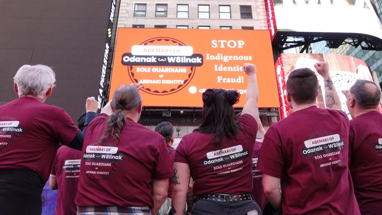 A delegation of Abenaki from Odanak, Wôlinak and the Assembly of First Nations Quebec-Labrador unveil a billboard sign in New York last week during the 23rd session of the United Nations Permanent Forum on Indigenous Issues.  (Marie-Laure Josselin / Radio-Canada - image credit)