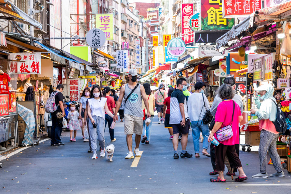 不少網友認為台灣風景優美，只要能避開國旅高昂的住宿費，一日遊的CP值其實很高。（資料照／姚志平攝）