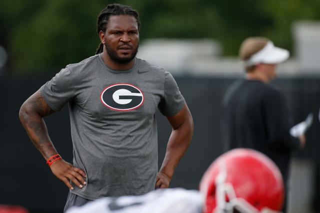 Georgia football staffer Jarvis Jones not on sideline Saturday. What Kirby  Smart said.