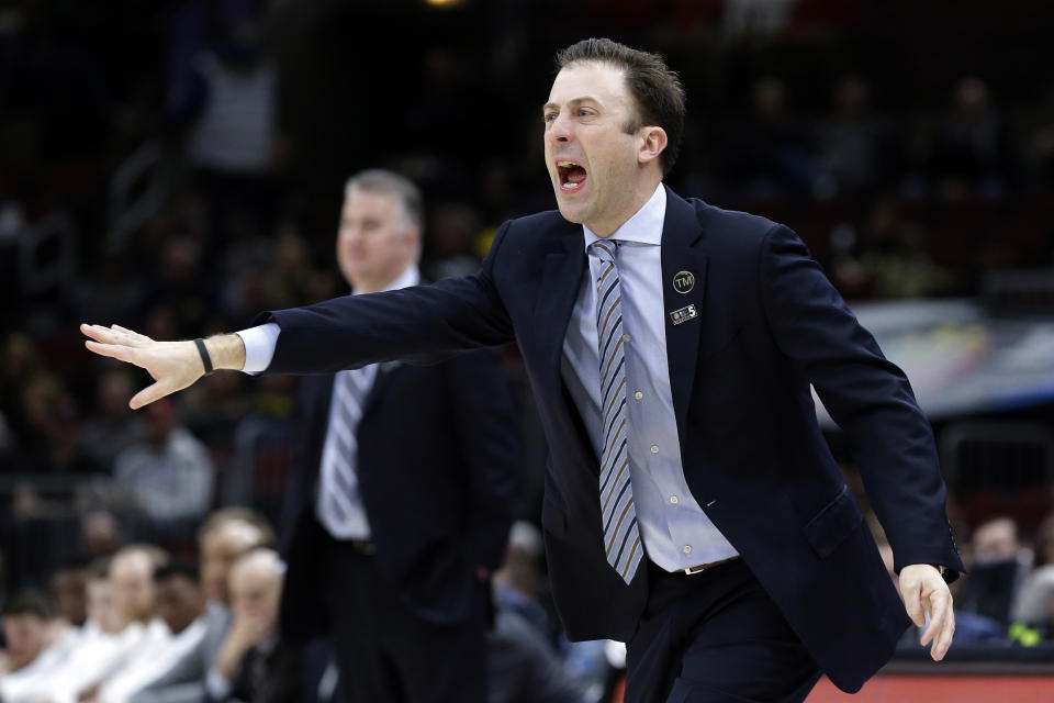 Minnesota head coach Richard Pitino directs his team during the first half of an NCAA college basketball game against Purdue in the quarterfinals of the Big Ten Conference tournament, Friday, March 15, 2019, in Chicago. (AP Photo/Kiichiro Sato)