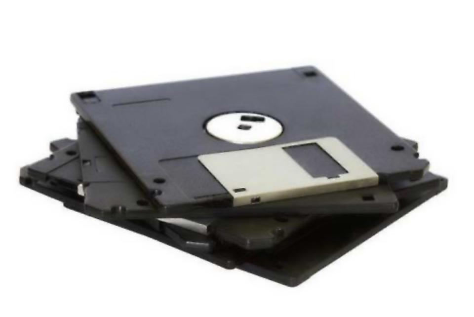 日本政府宣布不再限制只能以3.5吋磁片、光碟機作為官方文件遞交儲存媒介