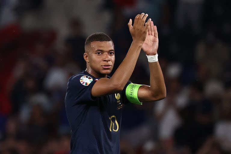 Kylian Mbappe, en el centro de la escena