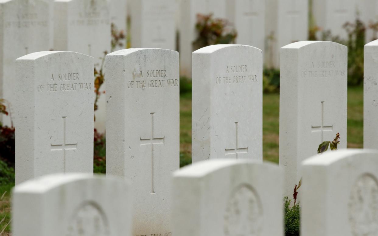 War graves - Christian Hartmann/Reuters