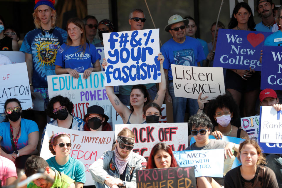 Students from New College of Florida stage a walkout from the public liberal arts college to protest against a proposed wide-reaching legislation that would ban gender studies majors and diversity programs at Florida universities, in Sarasota, Florida, U.S., February 28, 2023. REUTERS/Octavio Jones