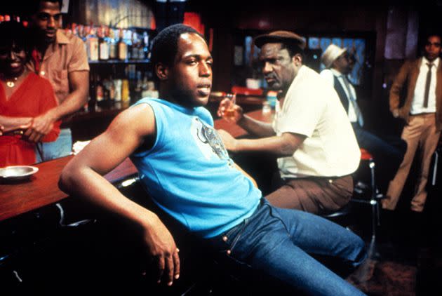 Even an alien who doesn't identify with race at all grasps that because of the way he looks, he should gravitate toward where he's accepted. For The Brother, it's Harlem — in particular, a local watering hole with Black male regulars.