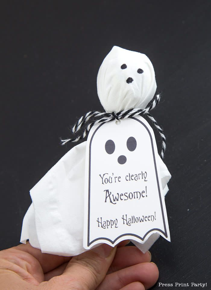 22) Printable Ghost Pop Tags