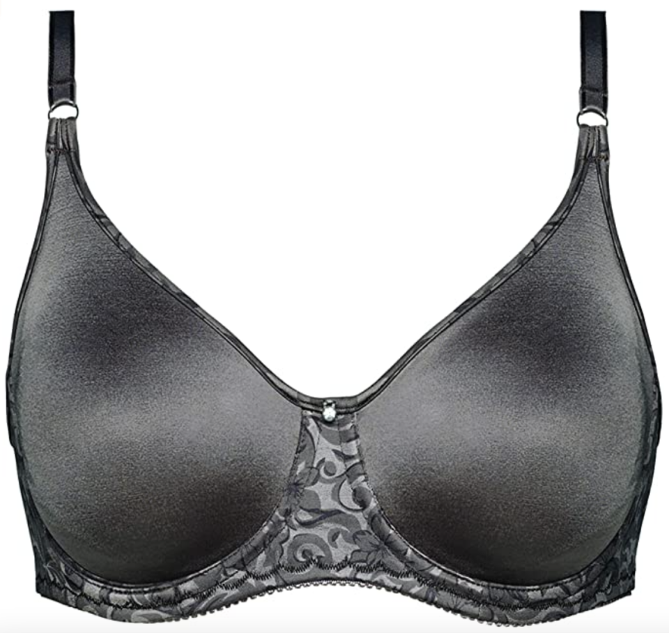 Wonderbra Side Shaping Seamless Underwire Bra (Photo via Amazon)