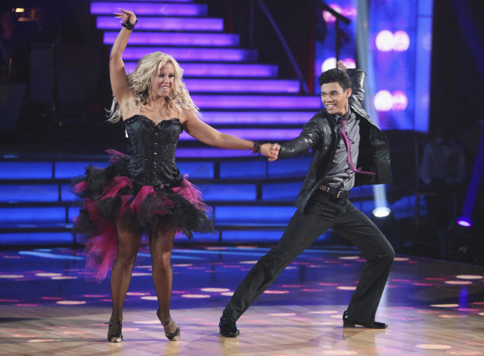 Chelsie Hightower and Roshon Fegan perform on "Dancing With the Stars."