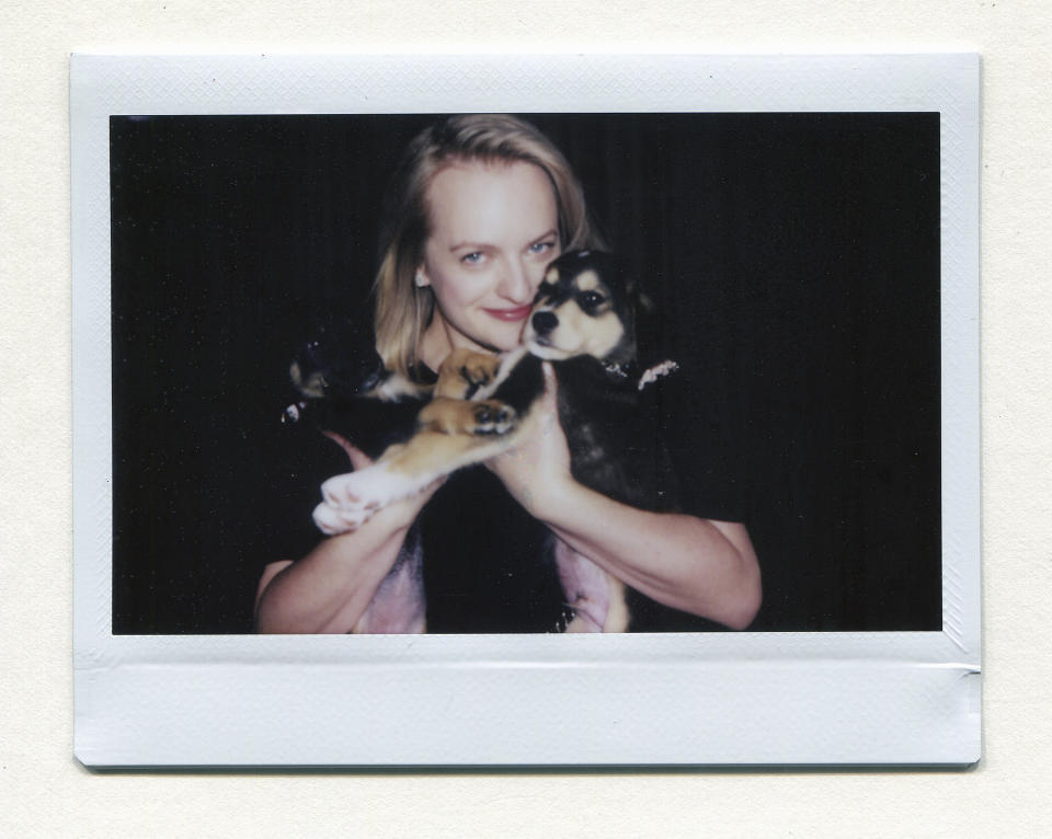 <p>Two puppies are better than one! Don't believe us? Ask Elizabeth Moss! </p>