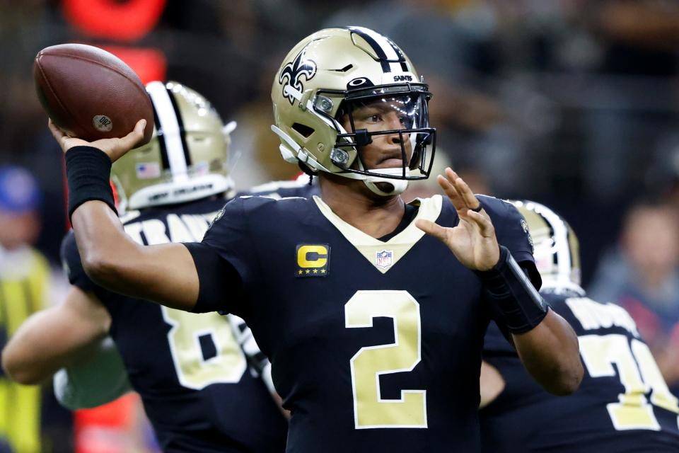 New Orleans Saints quarterback Jameis Winston passes during the first half of an NFL football game against the Tampa Bay Buccaneers in New Orleans, Sunday, Sept. 18, 2022. (AP Photo/Butch Dill)