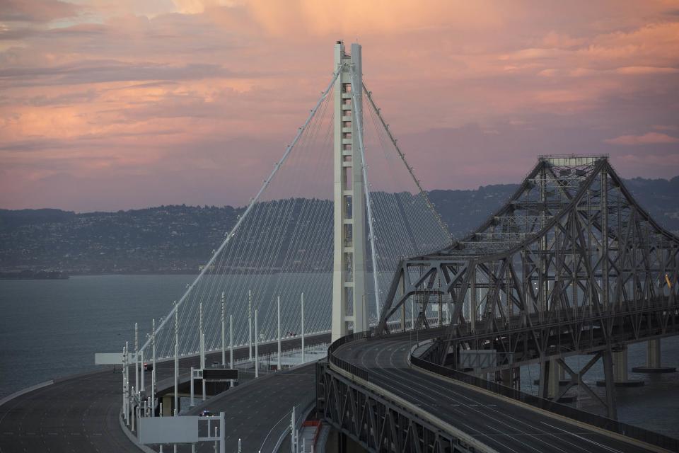 Bay Bridge opens to traffic