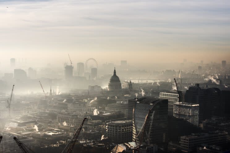 London covered by a haze of air pollution (Getty)