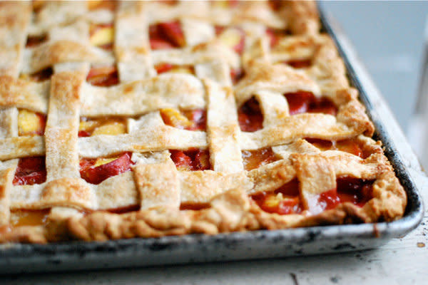 <strong>Get the <a href="http://www.brooklynsupper.net/2013/08/peach-slab-pie/#.U-TP44BdUgt" target="_blank">Peach Slab Pie recipe</a> from Brooklyn Supper</strong>