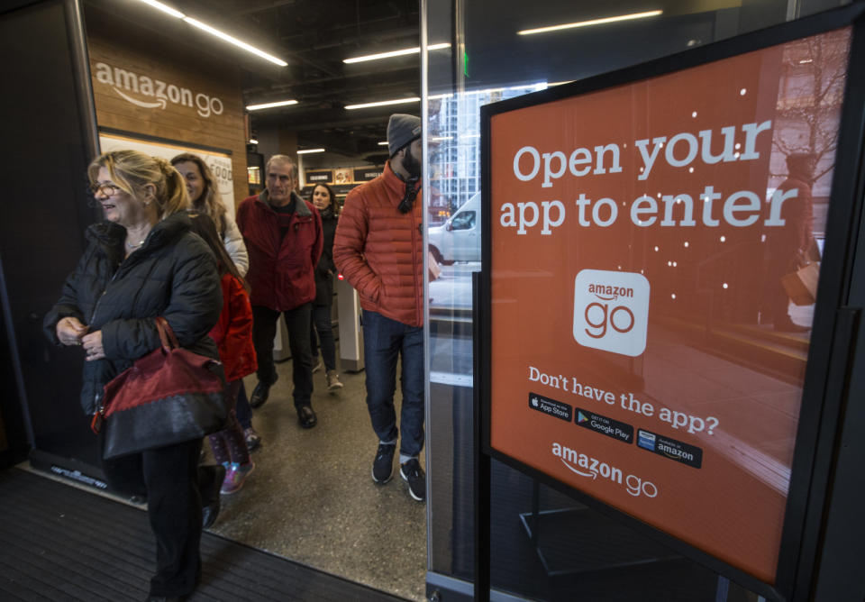 Amazon's checkout-free convenience store is coming to the Windy City. The