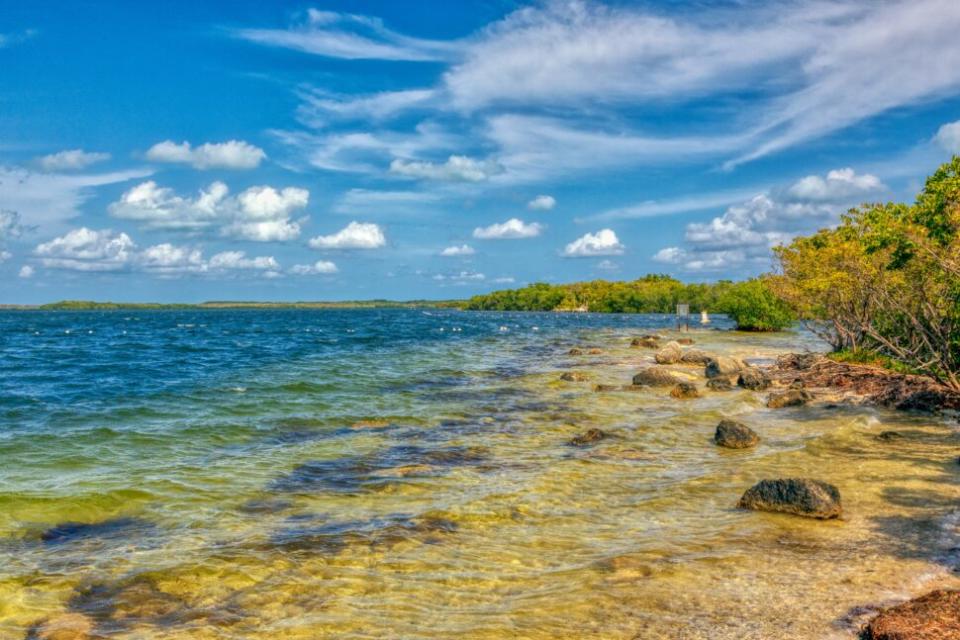 The bungalows Key Largo in the Florida Keys is an option for travelers who adore the bungalow style and are willing to compromise on the overwater feature of their accommodation.